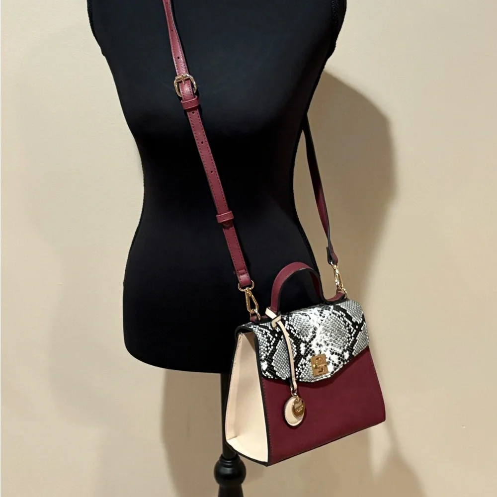 Cutest Fall Burgundy and Snake Print Women's Bag - Picture 3 of 11